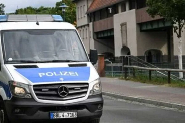Berlin’de aslan avı!