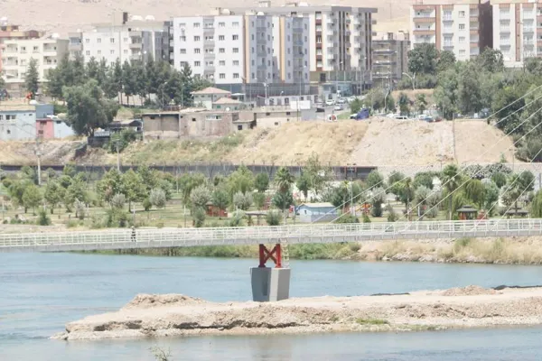 4 kayyum 1 köprüyü yapamadı