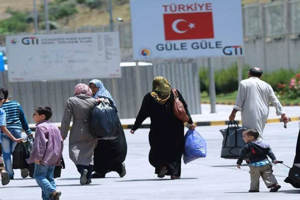 Çetelerine yer yapıyor