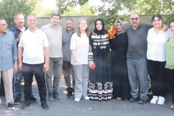 Özgürüz diyemeyiz