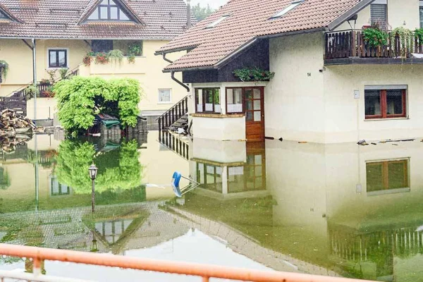 Slovenya AB’den yardım istedi