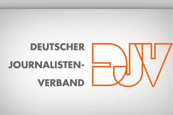 DJV: Gazeteciler Türkiye'den uzak durmalı