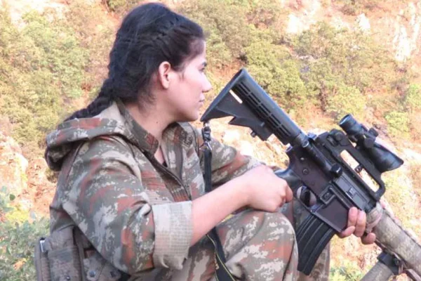 3 asker öldürüldü 3 mevzi imha edildi