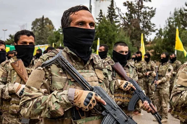 DAİŞ Dêrazor’da uyandı QSD operasyon başlattı