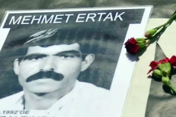 Hala bir mezarımız bile yok