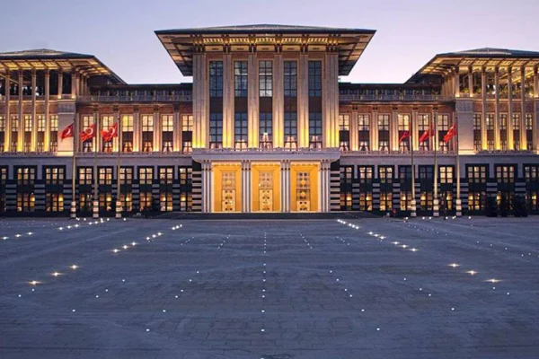 Saray'a 12,3 milyar TL