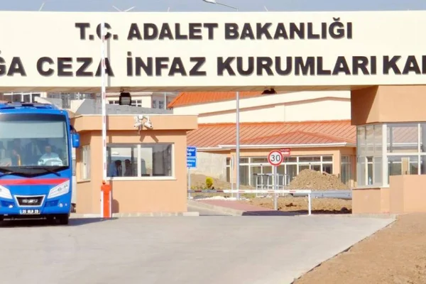 Tahliyeleri engelleme cezası