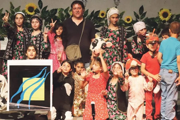 Çocuklar sanatla büyüyor