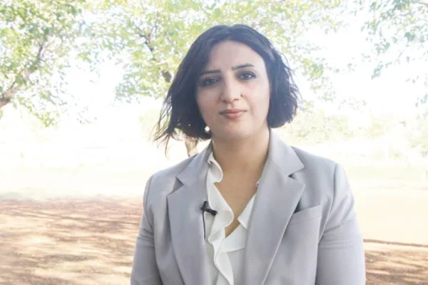 Herkes elini taşın altına koymalı