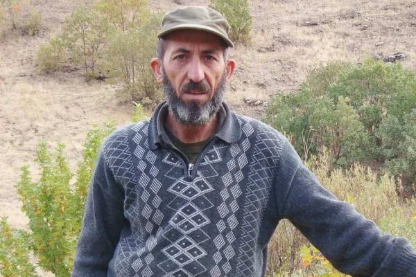 Ayağın takılıp düştüğünde seni kaldıracağını biliyordun