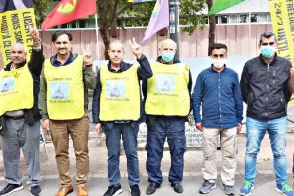 Özgürlük nöbetçilerine selam olsun 