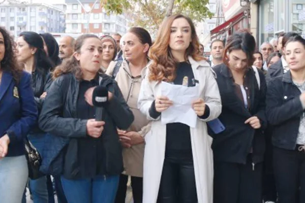 Üniformalıya koruma, kadına soruşturma