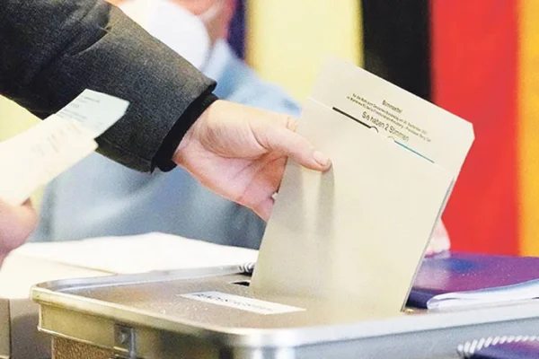 SPD Bavyera ve Hessen’de kan kaybetti