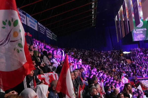 Avrupa'dan kongreye mesajlar