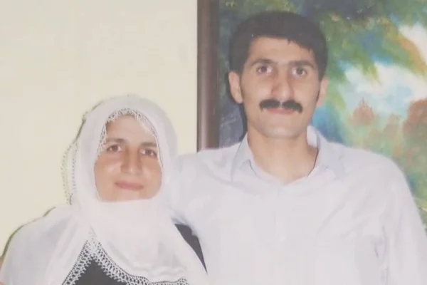 Anne-oğul tutsaklar tedavi edilmiyor