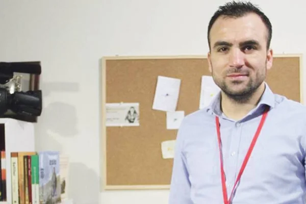 Gazeteciye davada ısrar
