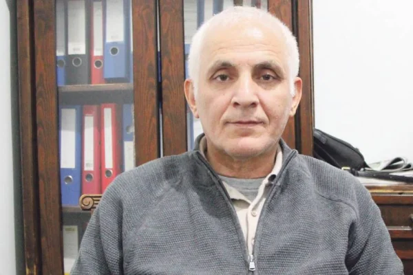 31 yıl 6 ay 15 gün