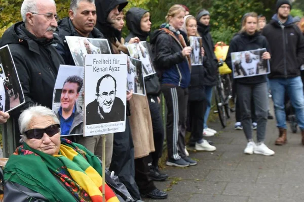 Ayaz ve Çakas için özgürlük eylemi