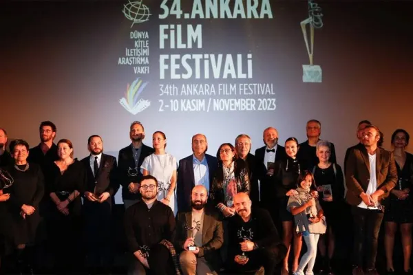 Kör Nokta’ya yedi ödül