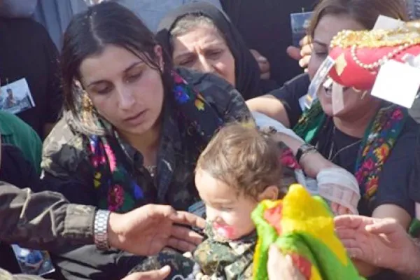 Evîn’in hikayesi: Devrim, aşk ve gelecek