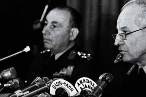 12 Eylül kimin önünü açtı?