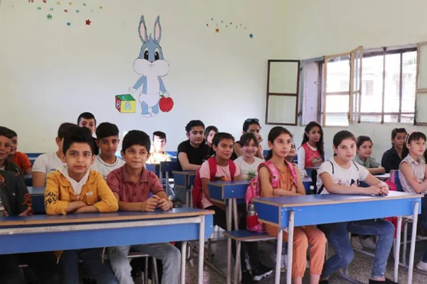 Rojava’da 6 bin okul, 1 milyon öğrenci
