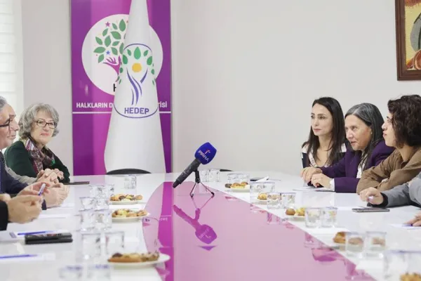 Alevi örgütleri mitinge hazırlanıyor