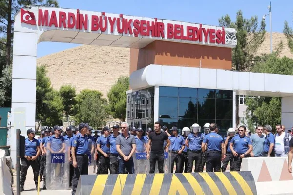 Mêrdîn'e 3 milyar 502 milyon borç