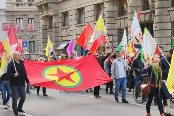 Ezilen insanlığa ışık oldu