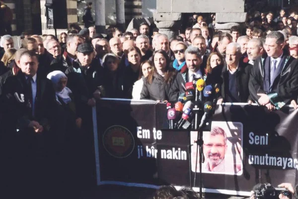 80 sene de geçse vazgeçmeyeceğiz