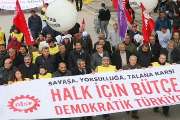 Savaş bütçesine karşı miting
