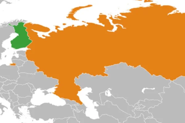 Finlandiya Rusya ile sınırlarını kapattı