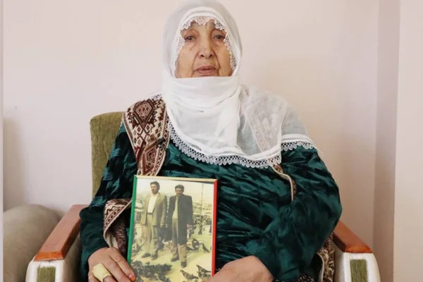 Gözü 30 yıldır yolda