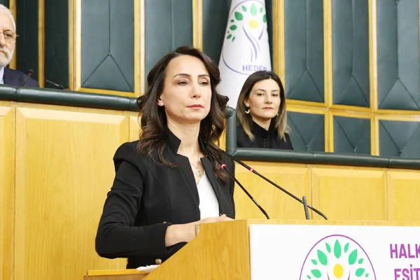 Lahey’de Erdoğan yargılanmalı