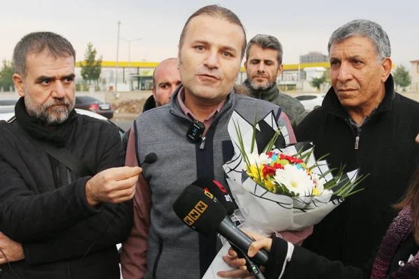 Gazeteci Gök tahliye edildi