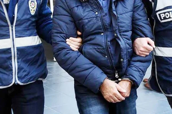 Meletî'de ev baskınları