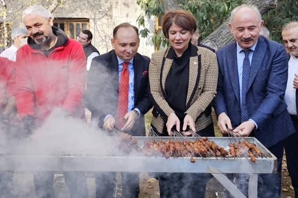 Mangal partisi iktidarın aynası