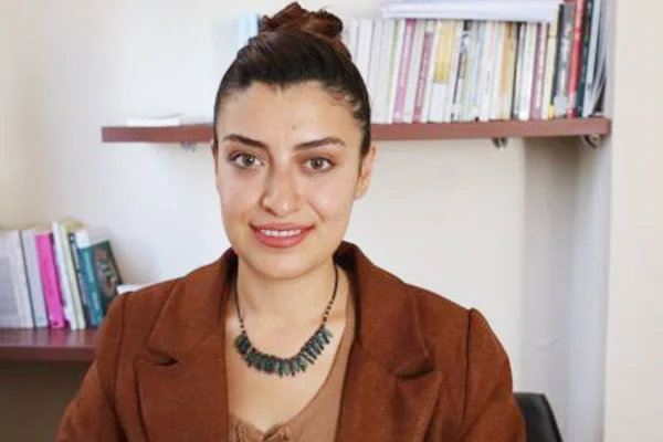 Topraklarımızı terk etmeyelim