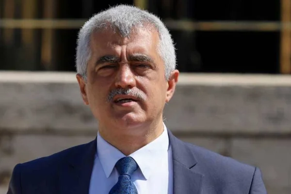 Cezaevlerinde salgın karartması