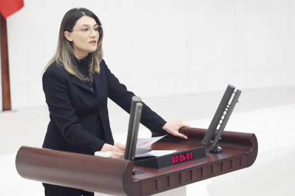 Sömürgecilik yokluğu dayatıyor