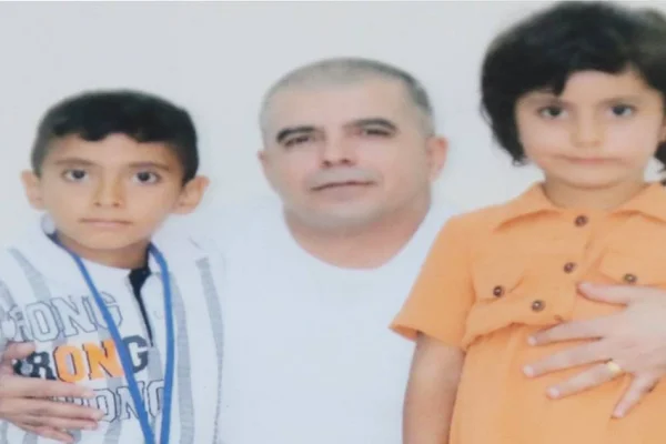 Açlık grevini hücrede sürdürüyor