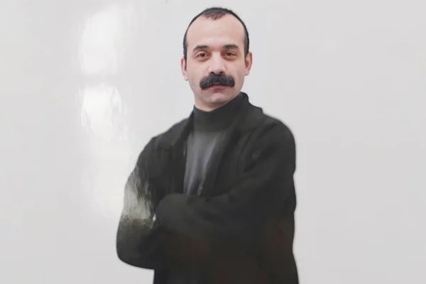 Amcasının mirasıyla direnişte