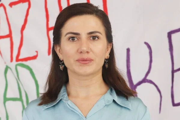 Kadınlara kölelik okulu