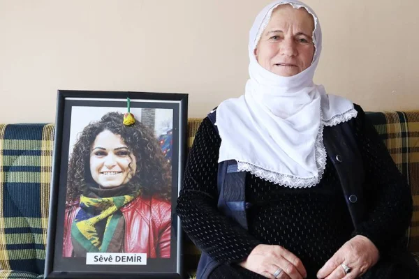 Sêvê 20 yılını halkına adadı