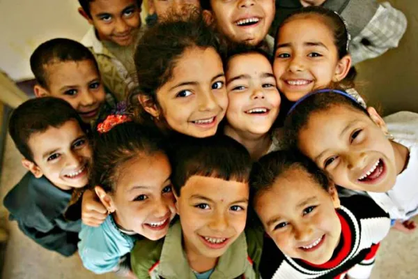 Çocuklar öldürülmesin, şeker de yiyebilsinler