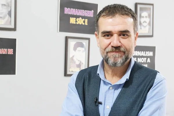 Apoletli gazetecilik prim yapıyor