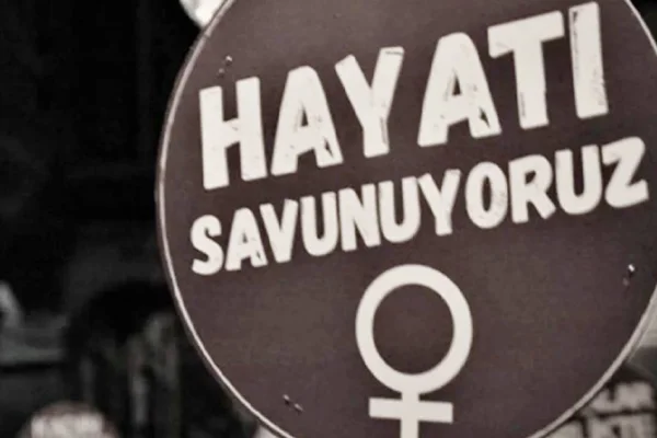İki kadını intihara sürüklediler