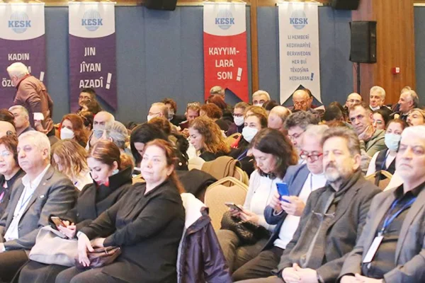 Sorumluluk demokrasi güçlerinde