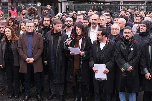 Bin 330 avukat İmralı için başvurdu