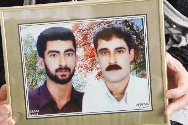 23 yıldır çocuklarını arıyorlar